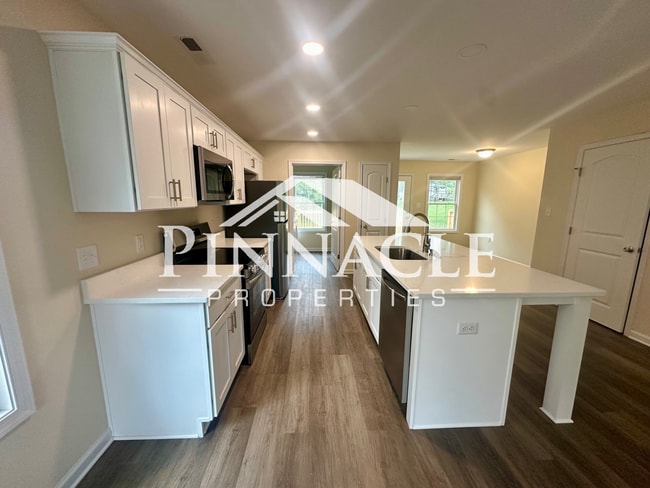 Photo - 221 Munford St