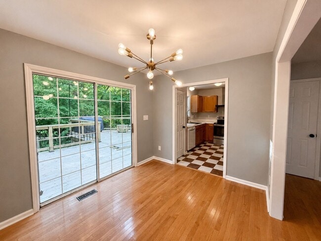 Photo - 5716 Bashford Crest Ln