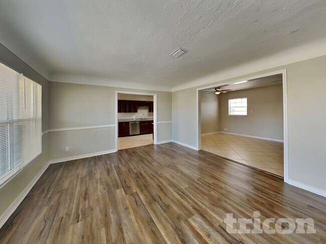 Photo - 5601 N 16th St Casa