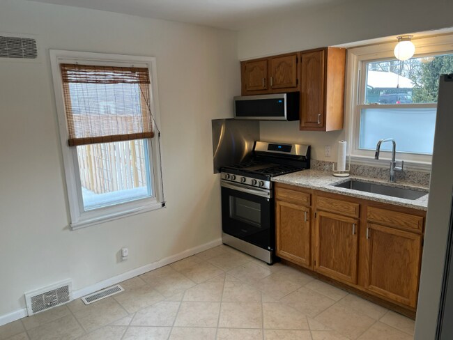 Photo - 6602 Michigan Rd