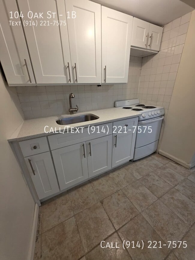 Photo - 104 Oak St Unit 1B