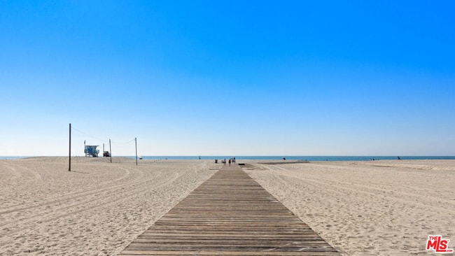 Photo - 723 Palisades Beach Rd Unit 107