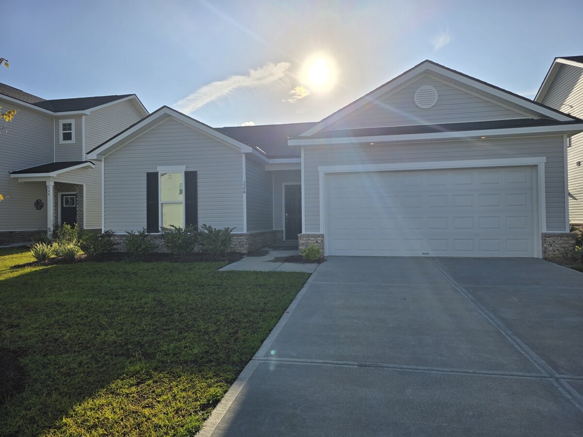 Photo - 226 Justify Ave