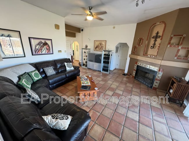 Photo - 2241 Bartolo Ave SW