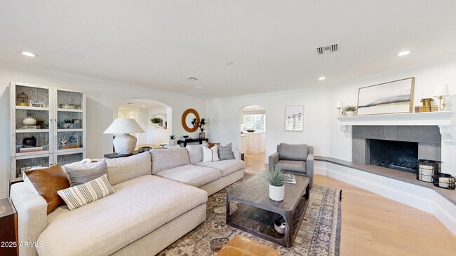 Photo - 4701 N Dromedary Rd