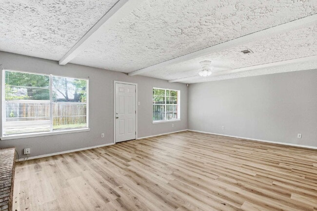 Photo - 6015 Knotty Post Ln