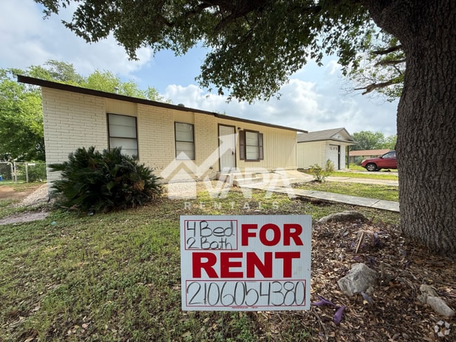 Building Photo - 4847 Featherock Dr Rental