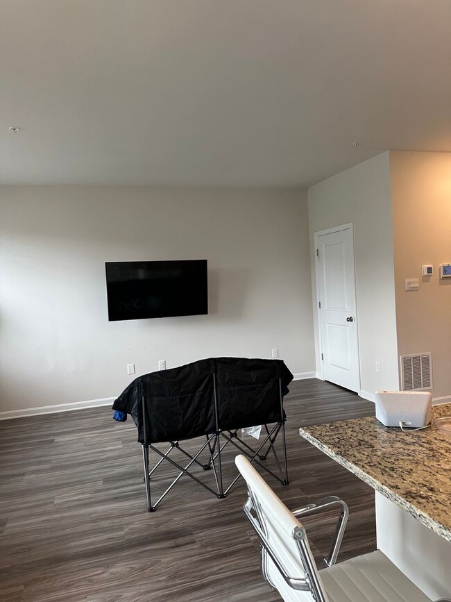 Photo - Beautiful 3 Bedroom Home