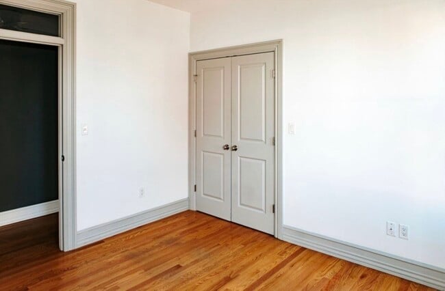 Photo - 643 E 5th St Unidad 1