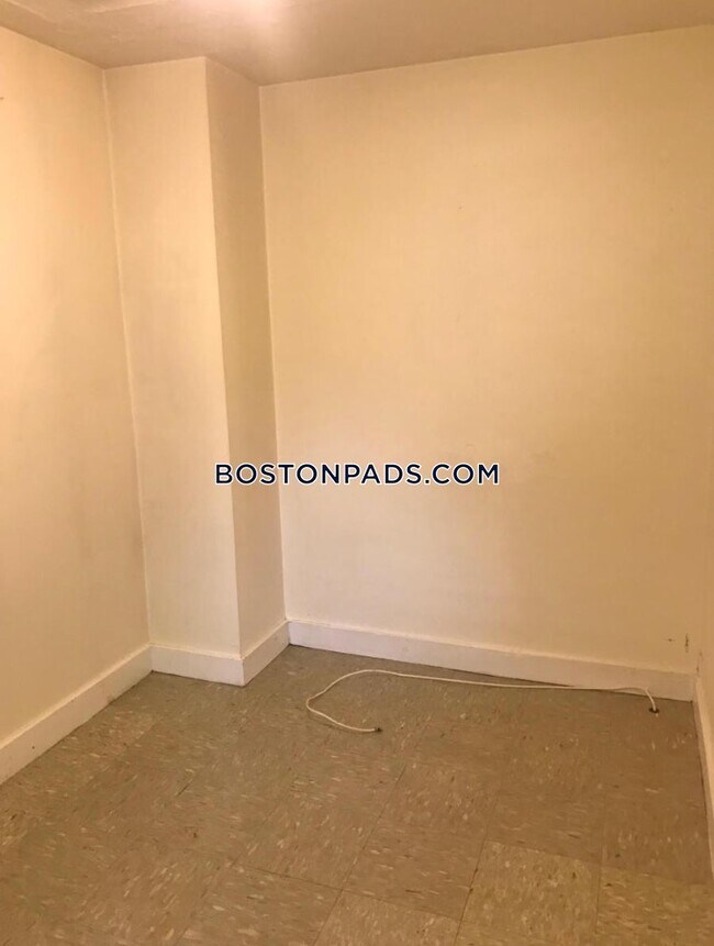 Photo - 244 E St Unit 1
