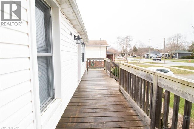 Photo - 539 Woodlawn Rd