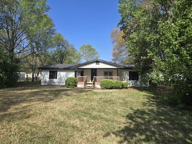 Photo - 2619 W Black Creek Rd