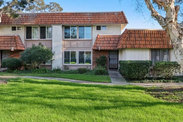 Photo - 2711 Via Festivo