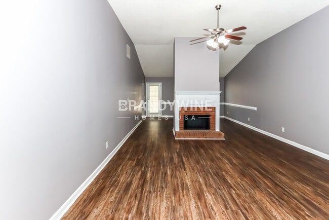 Photo - 339 Peachtree Cir