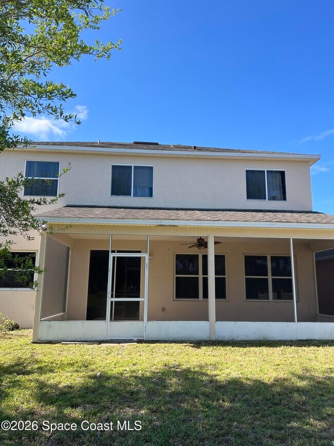 Photo - 810 Benton Dr
