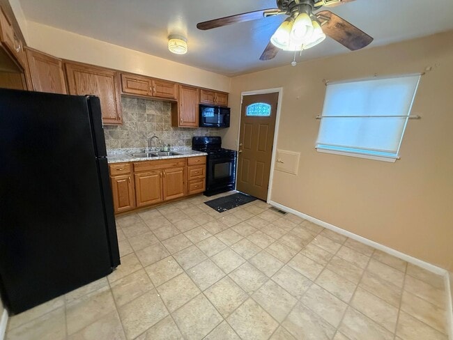 Photo - Well-maintained 3-bedroom, 1-bath home in Cleveland