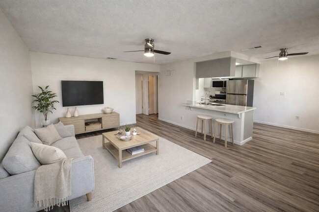 Photo - 48380 Garbo Dr