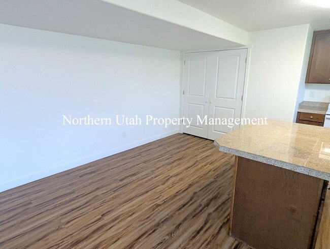 Photo - 2 Bed, 1 Bath Lower Unit Unidad 2 Down
