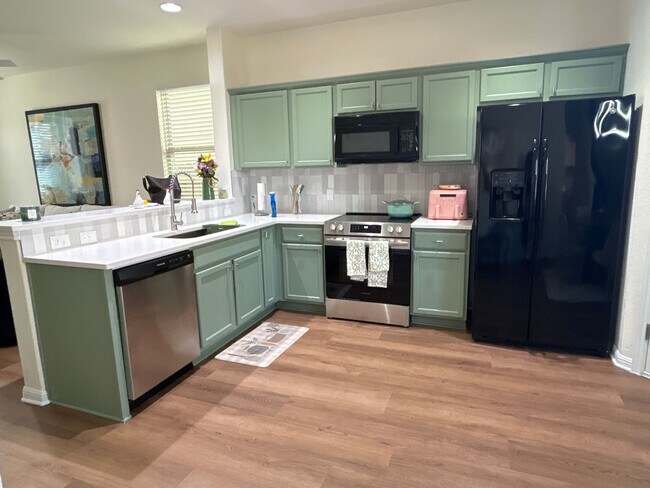 Photo - Room in Condo on Red Bud Ridge Ln