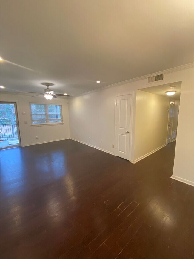Photo - 1227 Church St