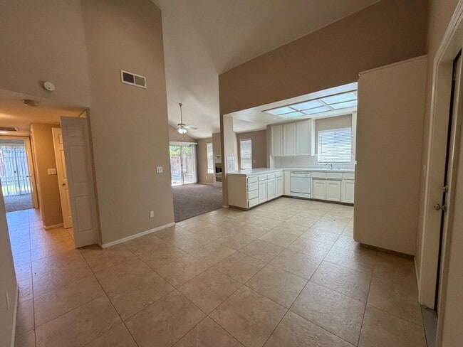 Photo - 5246 W Magill Ave
