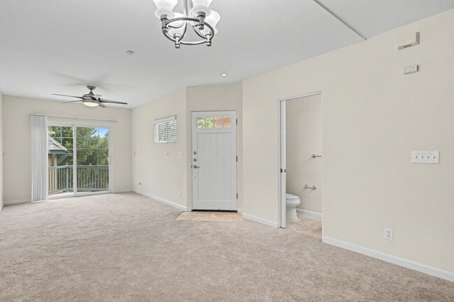 Photo - 808 Lenzen Ave