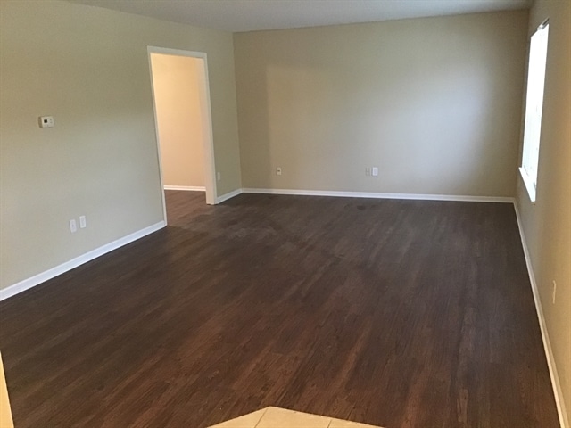 Photo - 7352 Woodside Dr