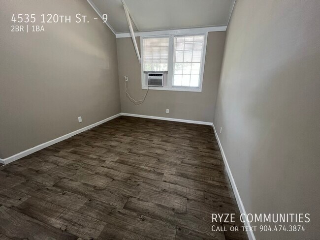 Photo - 4535 120th St Unidad 9