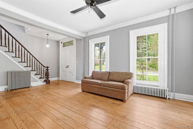 15 Ladentown Rd