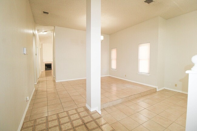 Photo - 3223 Tree Grove Dr