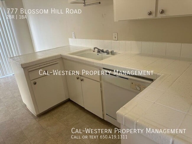 Photo - 777 Blossom Hill Rd