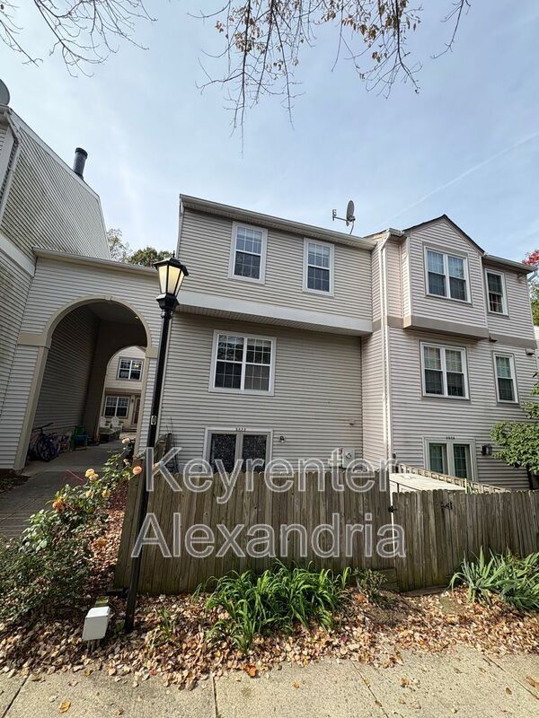 Photo - 5822 Bridgetown Ct