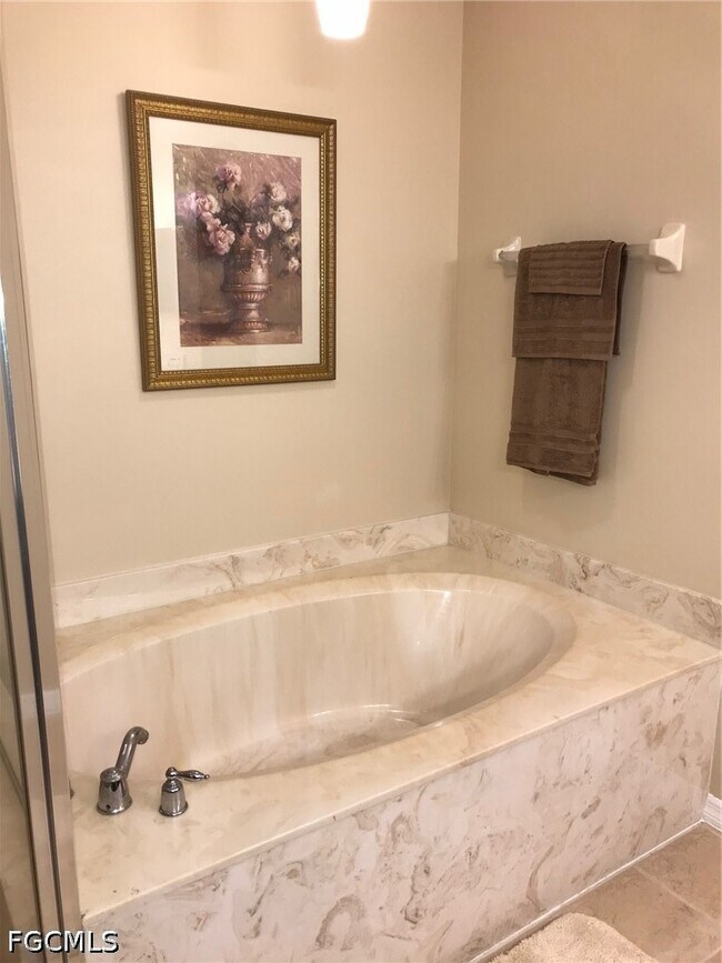 Photo - 9600 Roundstone Cir