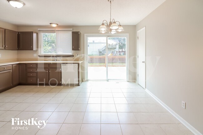 Photo - 909 Minnie Ave