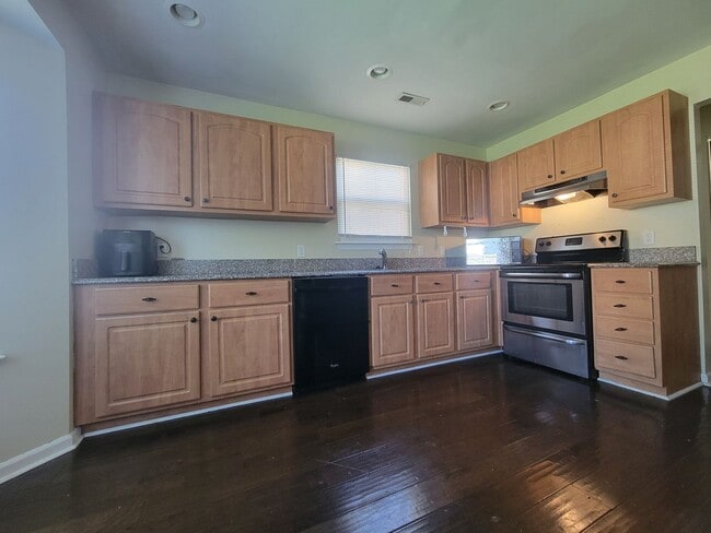 Photo - Short term rental 3 to 6 months