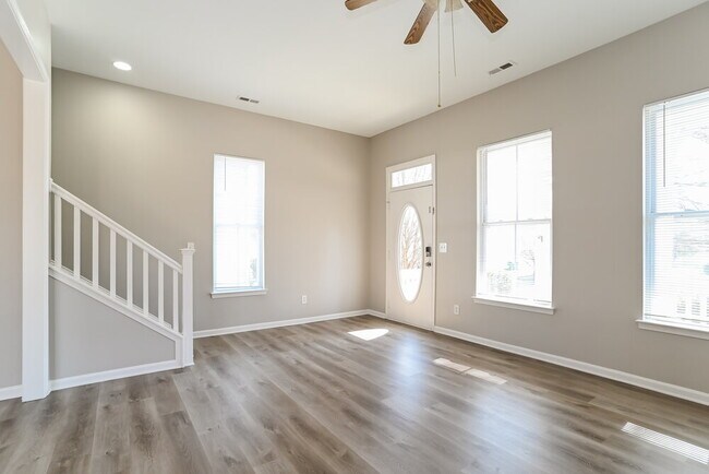 Photo - 4248 Spring Oak Dr