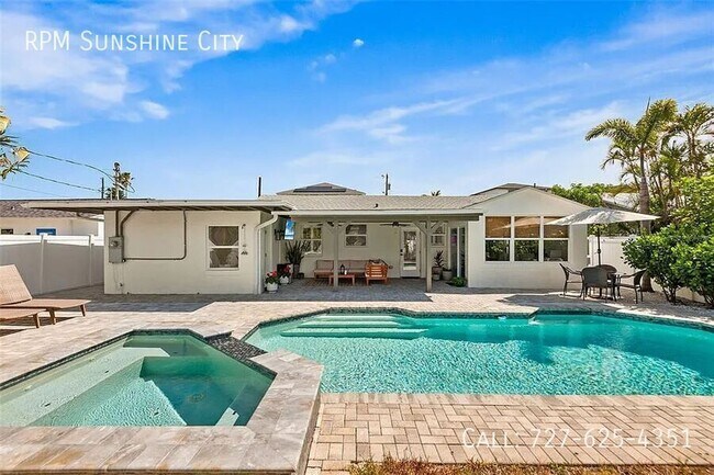 Photo - 14024 N Bayshore Dr