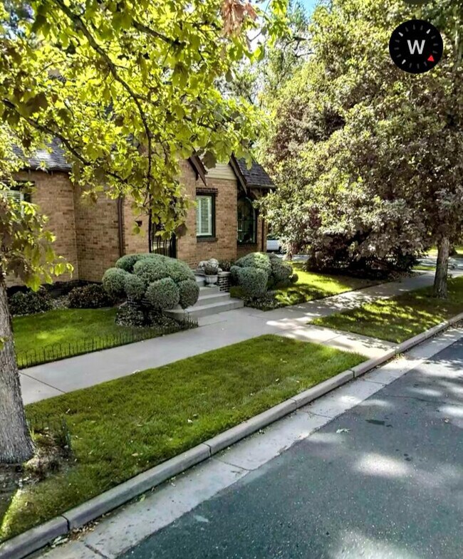 Photo - 400 S Race St