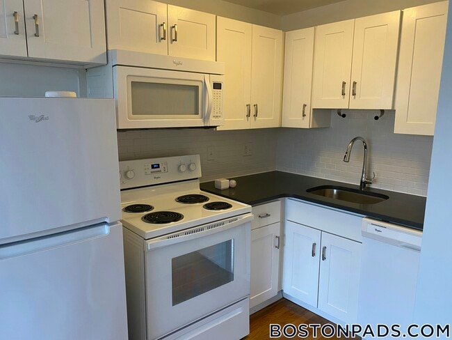 Photo - 134 Summer St Unidad 32