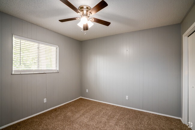 2BR, 1BA - 800SF - Secondary Bedroom