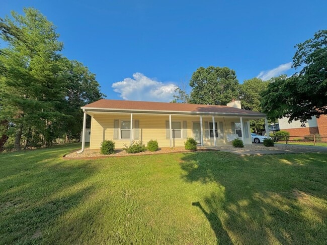 One Level Ranch - One Level Ranch House