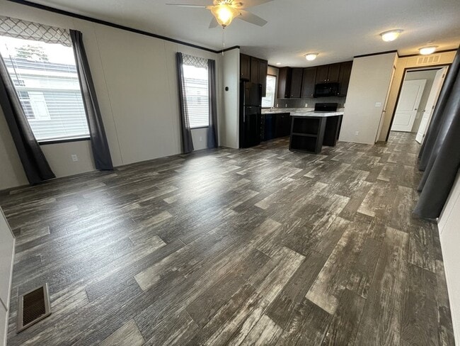 Photo - 38087 Johannes Dr