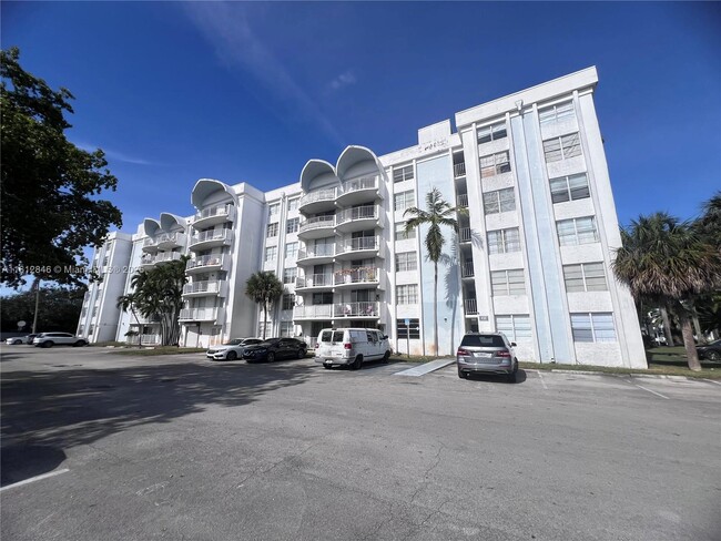 Photo - 496 NW 165th St Condominio Unidad D414