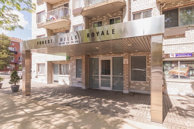 Photo - 76-01 113th St