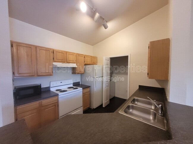 Photo - 5961 Westgate Dr Unit 2034