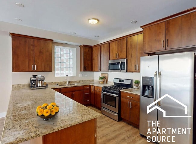 Photo - 1342 W Randolph St Unit 2C