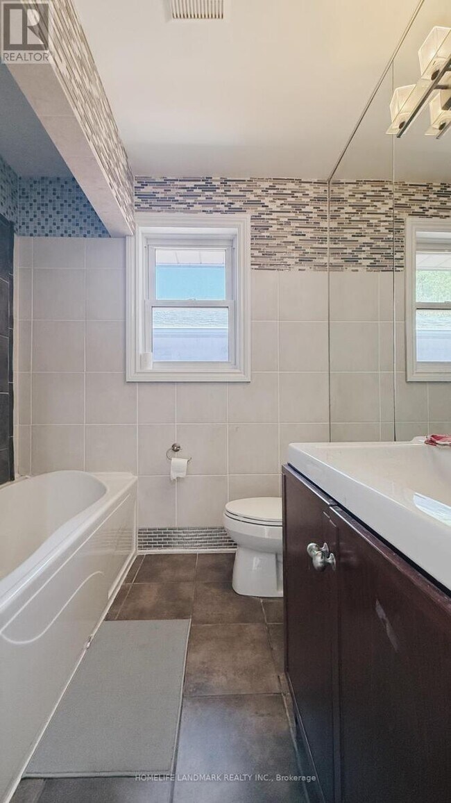 Photo - 10 Silverview Dr