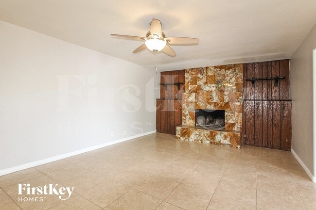 Photo - 1308 E Seldon Ln