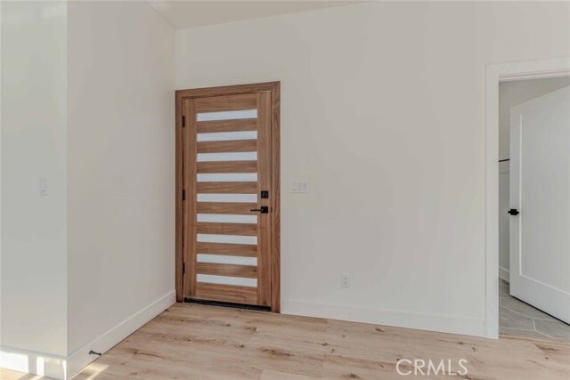 Photo - 5825 View Cir