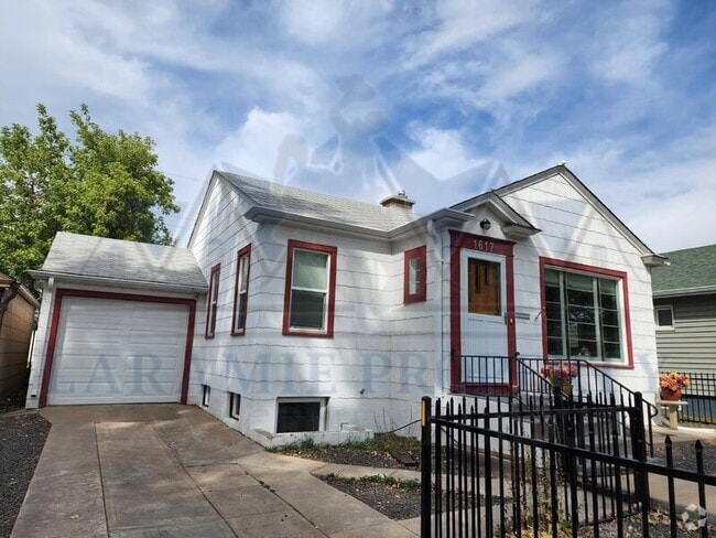 Building Photo - 1617 E Custer St Rental